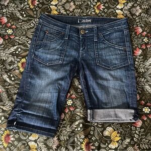 Hudson Low-Rise Shorts